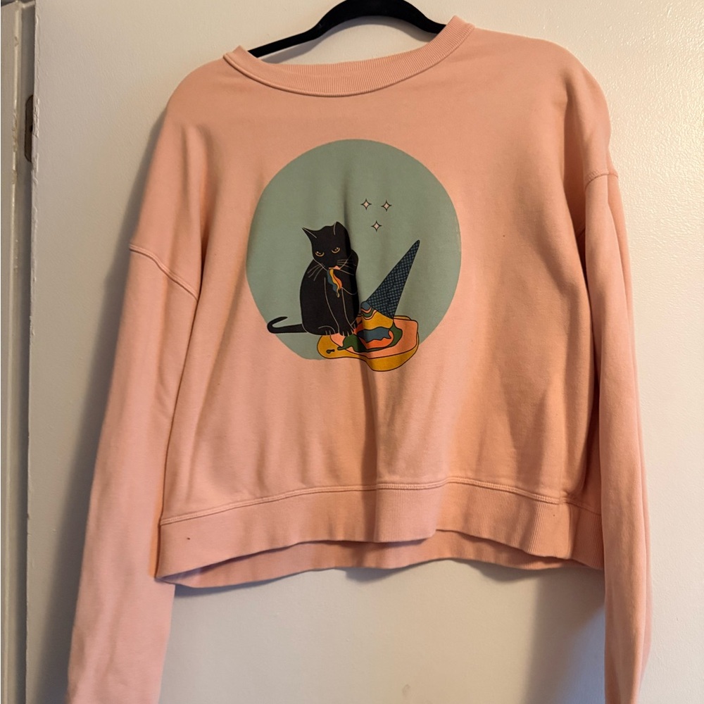 Cropped Peach Sweatshirt with Cat Graphic